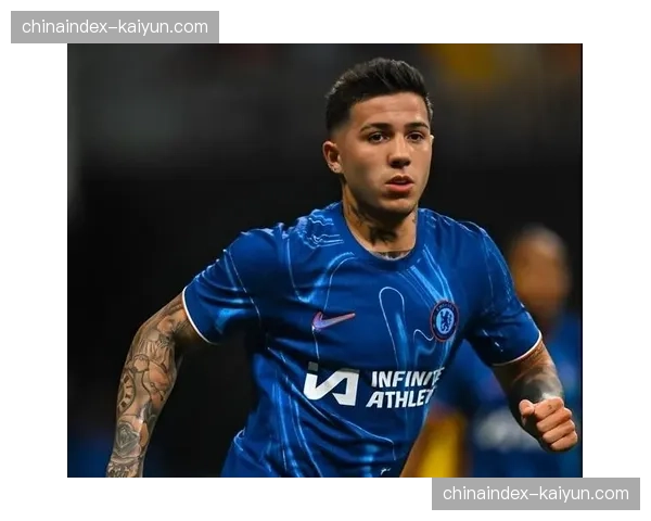 切尔西平均控球时间42秒，中场控制压制对手转换进攻占比